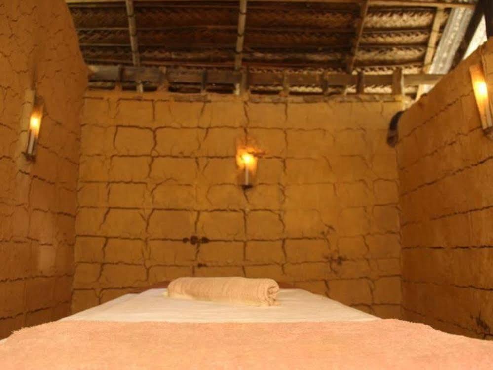 Dinu'S Resort Talaramba エクステリア 写真