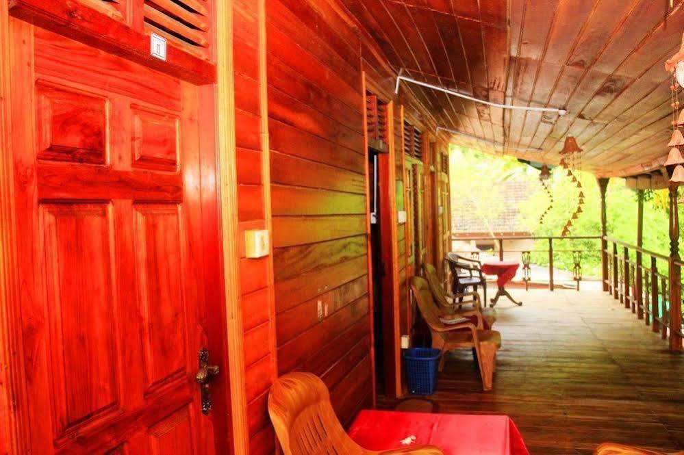 Dinu'S Resort Talaramba エクステリア 写真